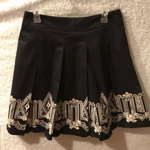 White House Black Market skirt Black Sz 8